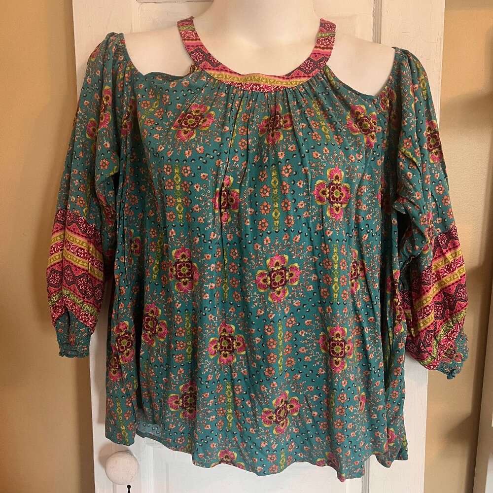 Boho Chic CATO Cold Shoulder Half Sleeve Plus Top - 4X (26W/28W)